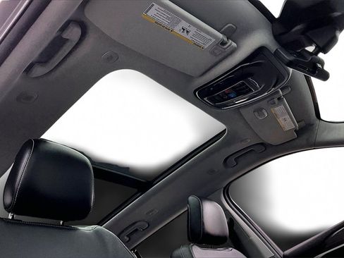 Used 2022 Jeep Grand Cherokee Limited 4xe w/ Luxury Tech Group II image 22