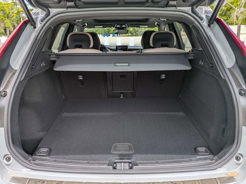 New 2026 Volvo XC60 B5 Core w/ Protection Package Premier AWD/4WD image 13