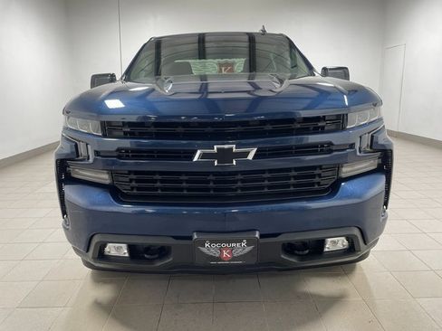 Used 2021 Chevrolet Silverado 1500 RST image 2