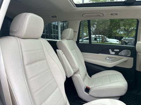New 2026 Mercedes-Benz GLS 450 4MATIC image 31