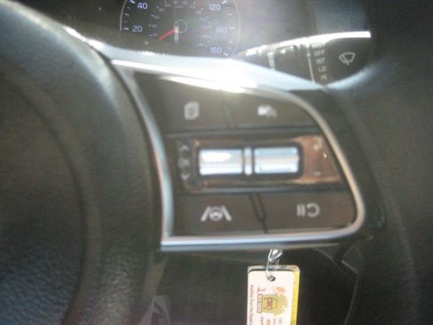 Used 2023 Kia Forte LXS w/ LXS Technology Package FWD image 24