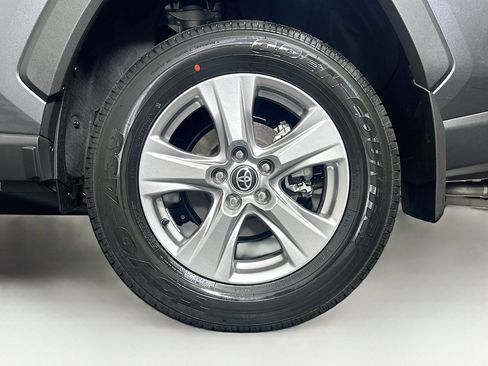 Used 2025 Toyota RAV4 XLE w/ Convenience Package image 11