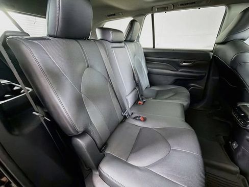 Used 2024 Toyota Grand Highlander AWD image 36