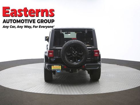 Used 2022 Jeep Wrangler Unlimited Sahara w/ Cold Weather Group image 41
