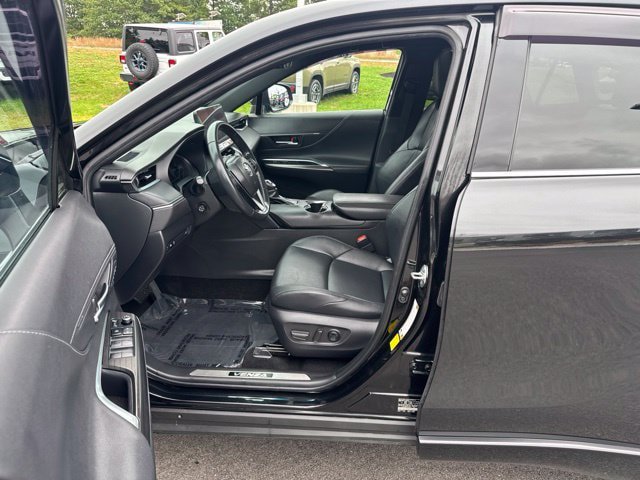 Used 2024 Toyota Venza Nightshade AWD/4WD image 20