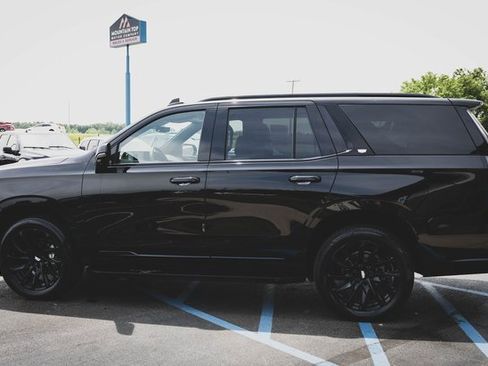 Used 2022 Cadillac Escalade Sport w/ LPO, ONYX Package image 25