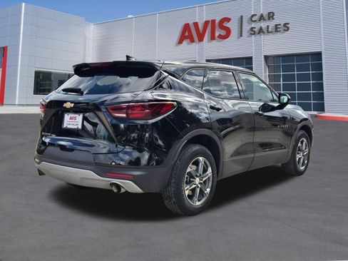 Used 2025 Chevrolet Blazer LT AWD/4WD image 6