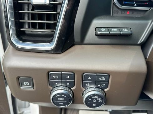 Used 2024 GMC Sierra 1500 Denali AWD/4WD image 17