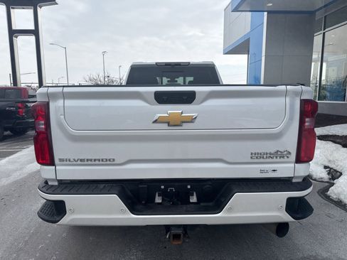 Used 2022 Chevrolet Silverado 3500 High Country w/ Safety Package II image 5