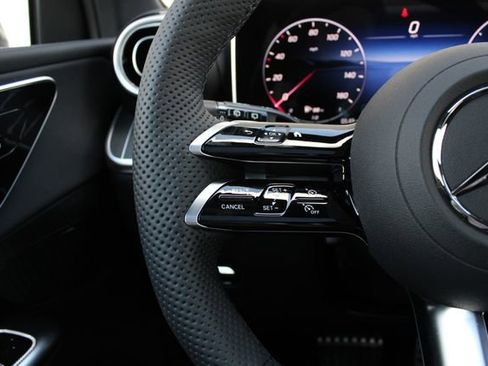 New 2026 Mercedes-Benz GLC 300 4MATIC image 11