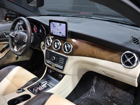 Used 2018 Mercedes-Benz GLA 45 AMG 4MATIC w/ Multimedia Package image 29