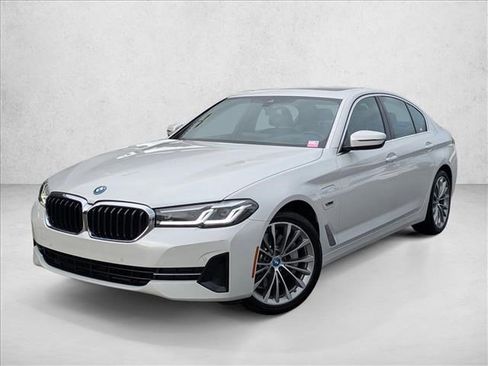 Used 2023 BMW 530e w/ Premium Package image 1