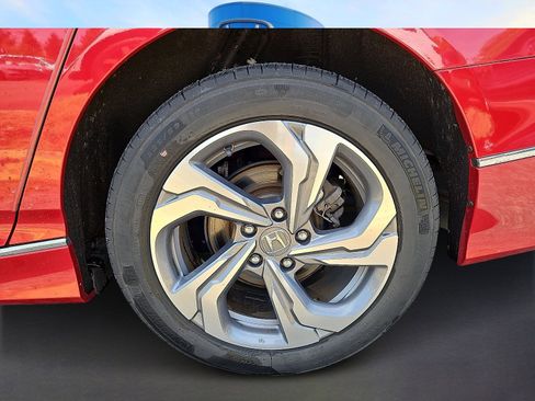 Used 2020 Honda Accord EX image 7