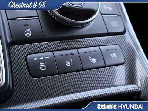 Certified 2023 Hyundai Santa Fe Limited FWD image 40