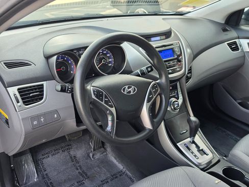 Used 2013 Hyundai Elantra GLS w/ Preferred Pkg FWD image 8
