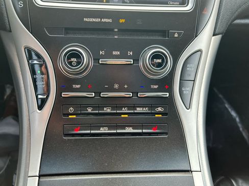 Used 2016 Lincoln MKX Select w/ Select Plus Package image 24