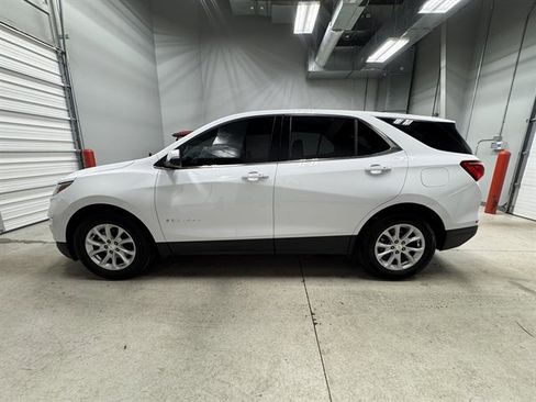 Used 2018 Chevrolet Equinox LT image 4