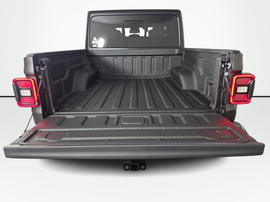 New 2026 Jeep Gladiator Rubicon AWD/4WD image 15
