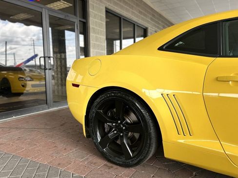 Used 2010 Chevrolet Camaro SS w/ RS Package RWD image 21