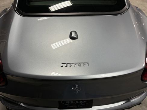 Used 2015 Ferrari California T image 32