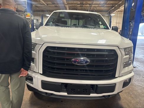 Used 2015 Ford F150 XLT w/ Equipment Group 302A Luxury image 2