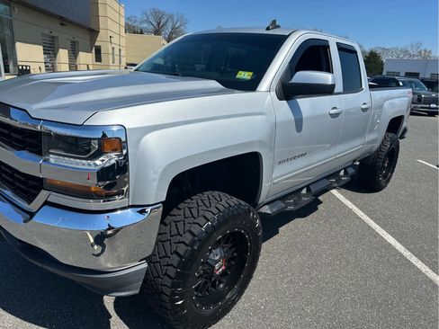 Used 2019 Chevrolet Silverado 1500 LT image 11