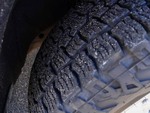 Used 2019 Chevrolet Silverado 1500 Custom w/ Custom Value Package image 19