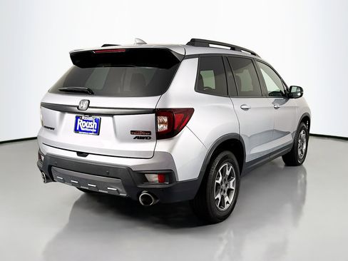 Certified 2022 Honda Passport TrailSport image 5