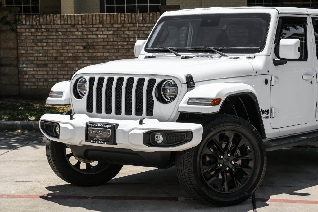 Used 2021 Jeep Wrangler Unlimited Sahara AWD/4WD image 13