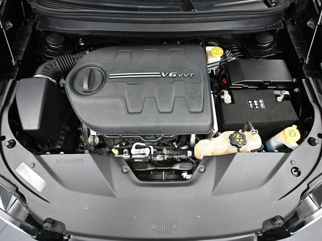 Used 2020 Jeep Cherokee High Altitude AWD/4WD image 40