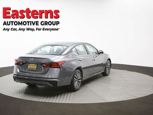 Used 2025 Nissan Altima 2.5 SV image 39