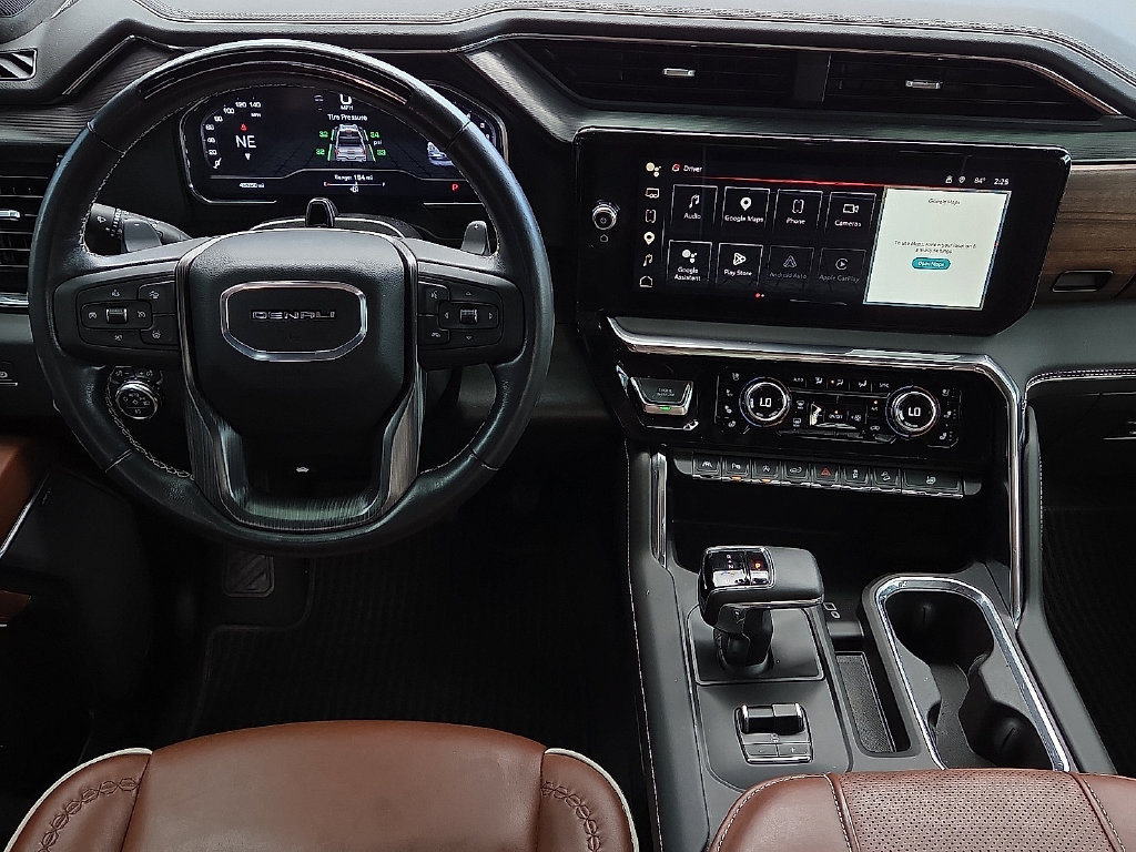 Used 2024 GMC Sierra 1500 Denali Ultimate AWD/4WD image 10