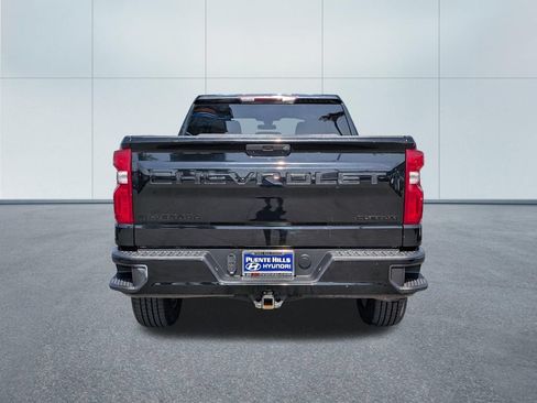Used 2021 Chevrolet Silverado 1500 Custom w/ LPO, Dark Essentials Package AWD/4WD image 5