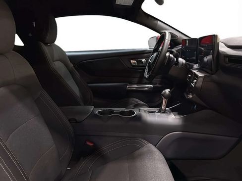 Used 2025 Ford Mustang GT RWD image 8
