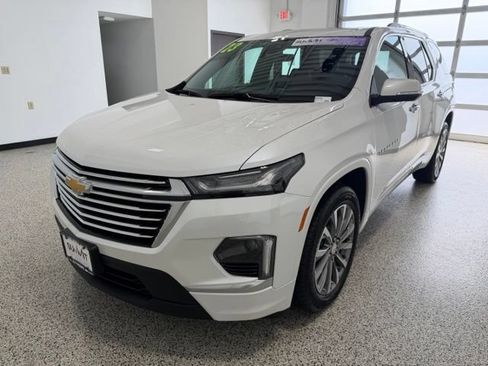 Used 2023 Chevrolet Traverse Premier AWD/4WD image 6