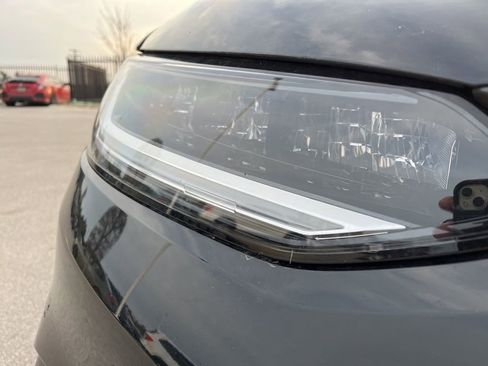 Certified 2025 Honda HR-V LX image 13