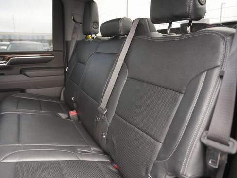 Used 2024 Chevrolet Silverado 2500 LT w/ Convenience Package image 13