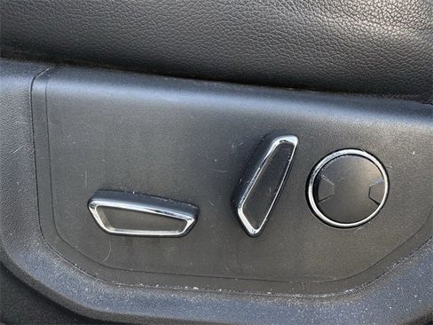 Used 2019 Ford F250 Lariat w/ Lariat Ultimate Package image 29