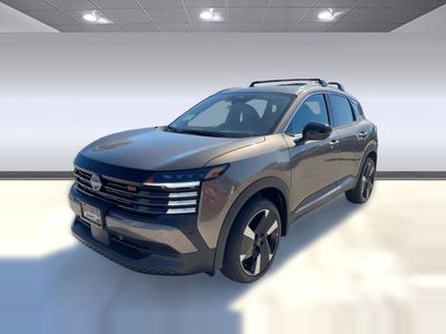 New 2026 Nissan Kicks SR w/ Cold Weather Package