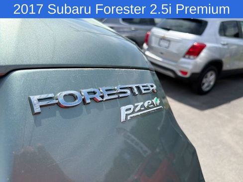 Used 2017 Subaru Forester 2.5i Premium w/ All-Weather Package AWD/4WD image 17