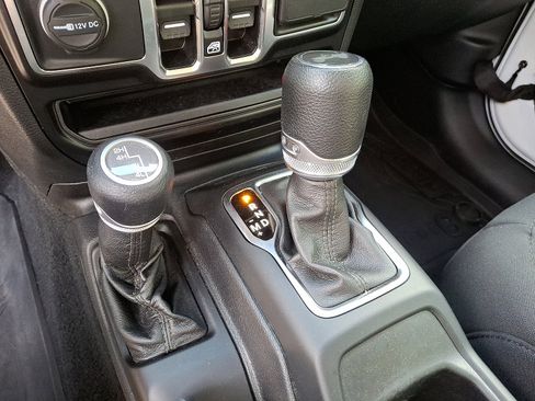 Certified 2021 Jeep Wrangler Unlimited Sport image 16