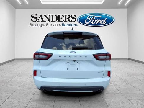 Used 2023 Ford Escape ST-Line Select image 3
