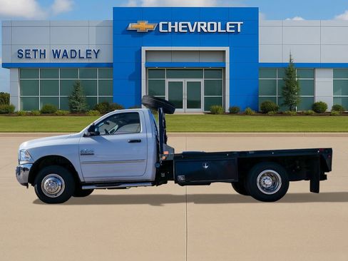 Used 2017 RAM 3500 Tradesman w/ Power & Remote Entry Group image 4