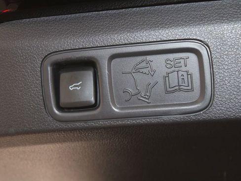 Used 2023 Ford Expedition Platinum AWD/4WD image 17