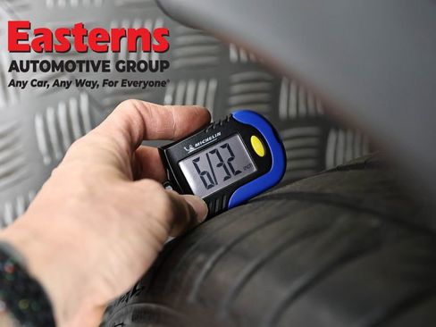 Used 2021 Tesla Model Y Performance image 26