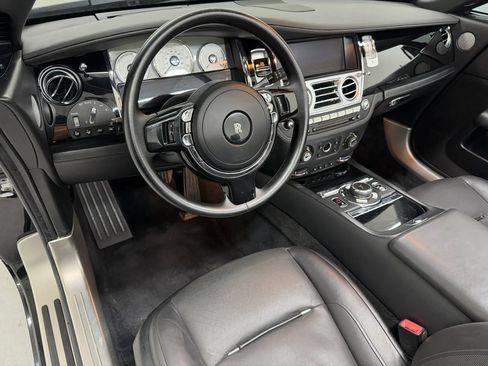 Used 2017 Rolls-Royce Dawn RWD image 9