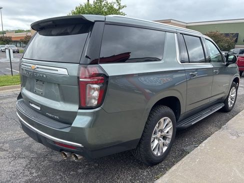 Used 2023 Chevrolet Suburban Premier AWD/4WD image 5