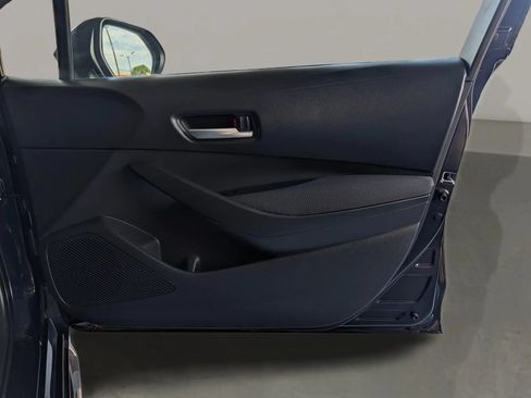 Used 2021 Toyota Corolla LE FWD image 17