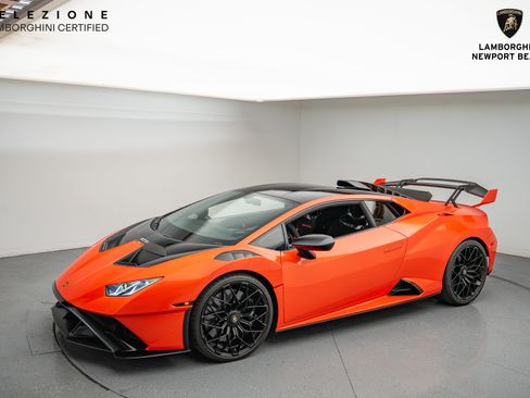Used 2022 Lamborghini Huracan STO image 14