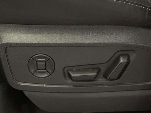 Used 2025 Audi Q5 Premium Plus w/ Premium Plus AWD/4WD image 14